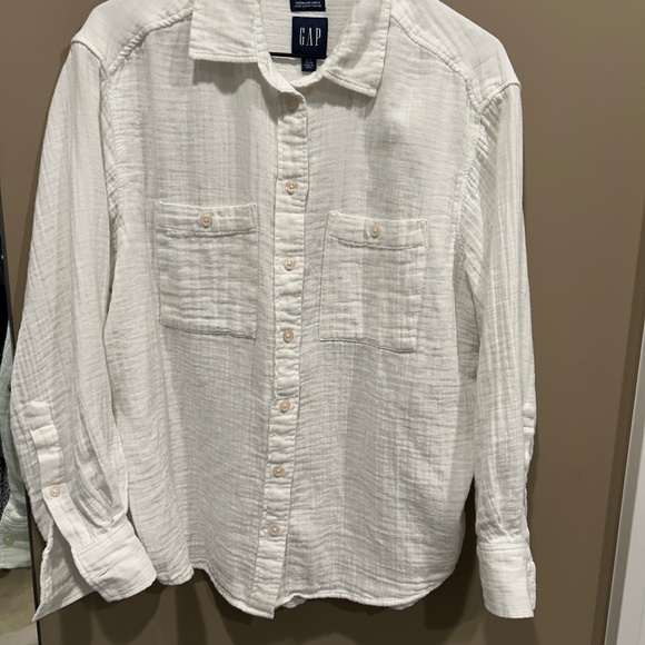 Gap Crinkle Shirt - Picture 1 of 3